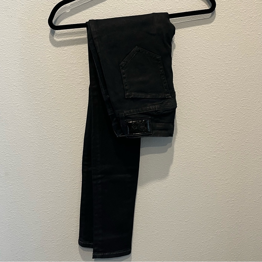 Robins Jeans